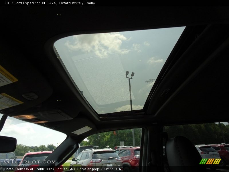 Oxford White / Ebony 2017 Ford Expedition XLT 4x4