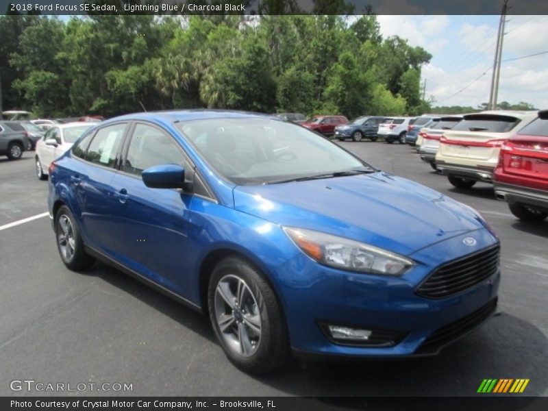 Lightning Blue / Charcoal Black 2018 Ford Focus SE Sedan