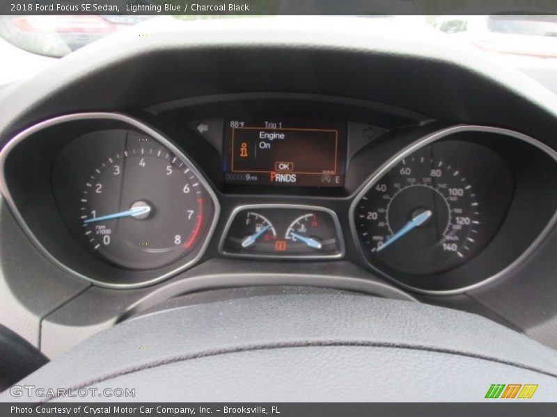 Lightning Blue / Charcoal Black 2018 Ford Focus SE Sedan