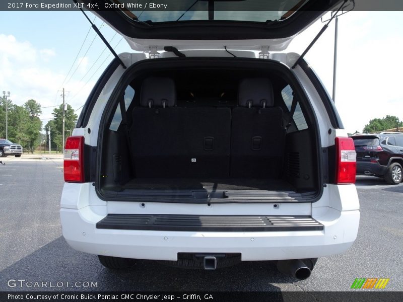 Oxford White / Ebony 2017 Ford Expedition XLT 4x4