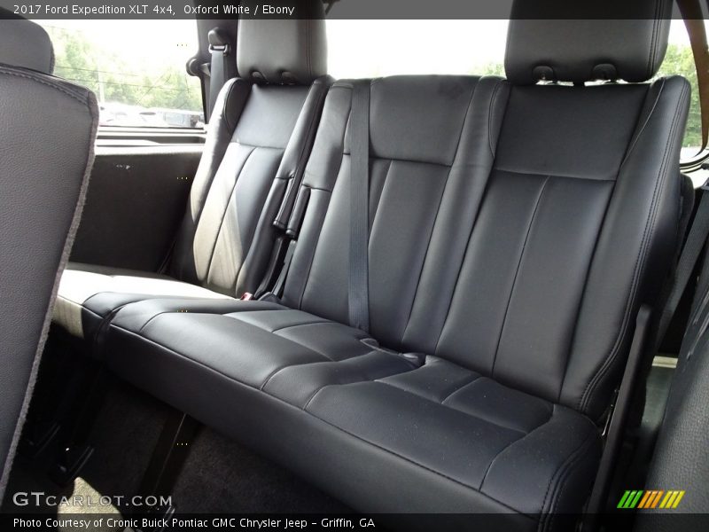 Oxford White / Ebony 2017 Ford Expedition XLT 4x4