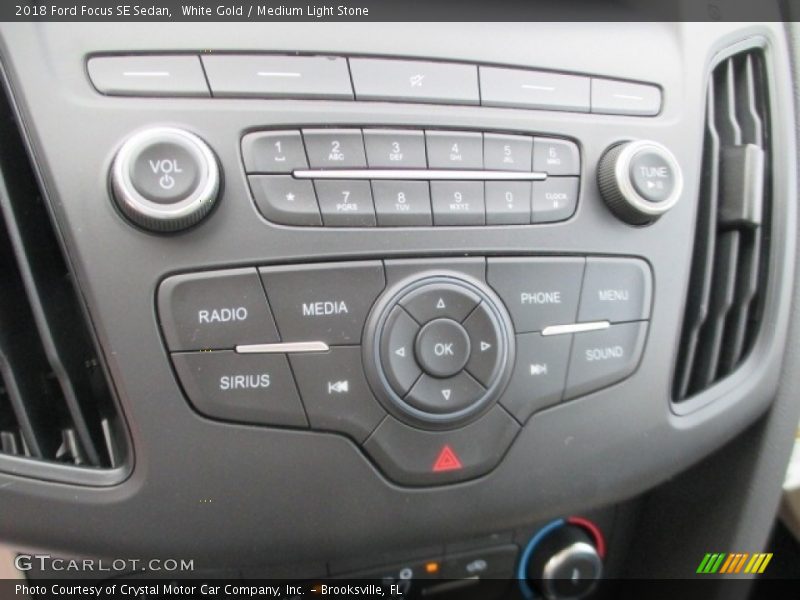 White Gold / Medium Light Stone 2018 Ford Focus SE Sedan