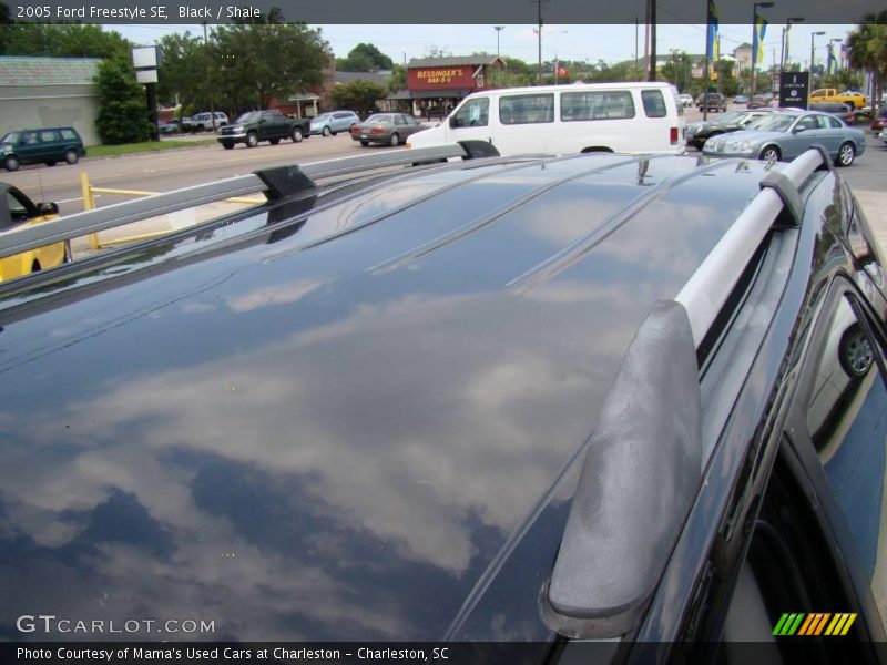 Black / Shale 2005 Ford Freestyle SE