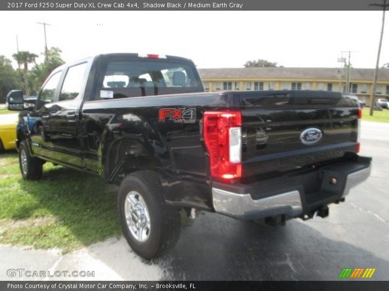 Shadow Black / Medium Earth Gray 2017 Ford F250 Super Duty XL Crew Cab 4x4