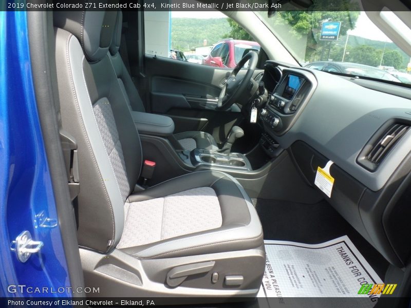 Front Seat of 2019 Colorado Z71 Extended Cab 4x4