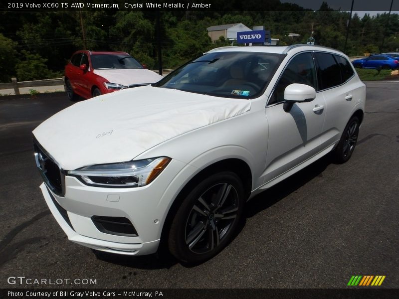 Crystal White Metallic / Amber 2019 Volvo XC60 T5 AWD Momentum