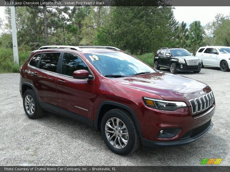 Velvet Red Pearl / Black 2019 Jeep Cherokee Latitude Plus