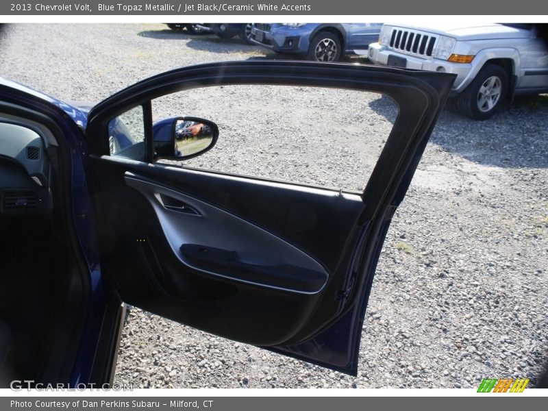 Blue Topaz Metallic / Jet Black/Ceramic White Accents 2013 Chevrolet Volt