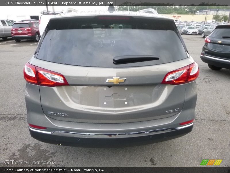 Pepperdust Metallic / Jet Black 2019 Chevrolet Equinox LT AWD
