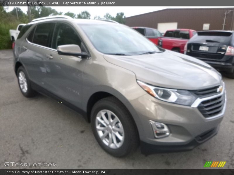 Pepperdust Metallic / Jet Black 2019 Chevrolet Equinox LT AWD