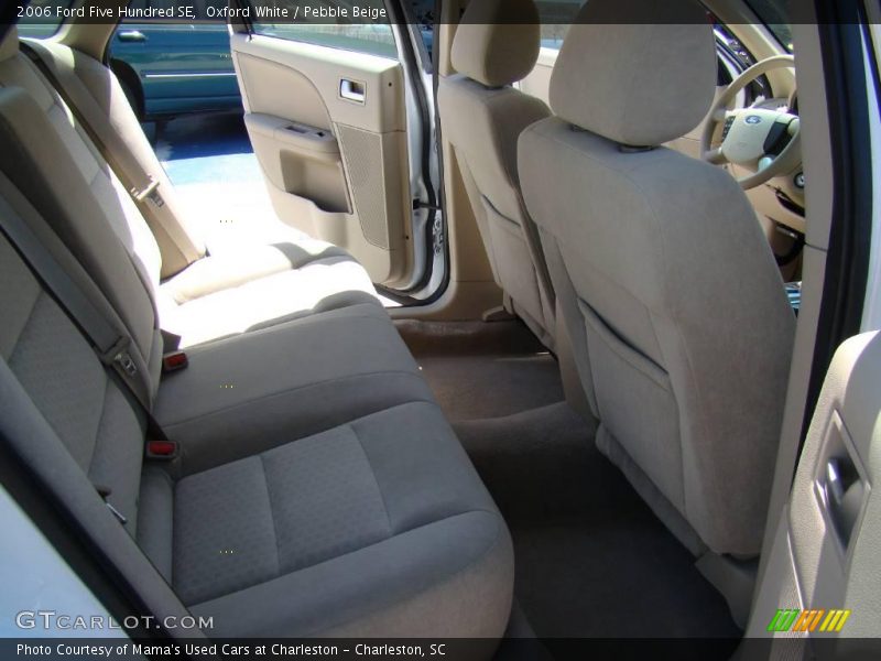 Oxford White / Pebble Beige 2006 Ford Five Hundred SE