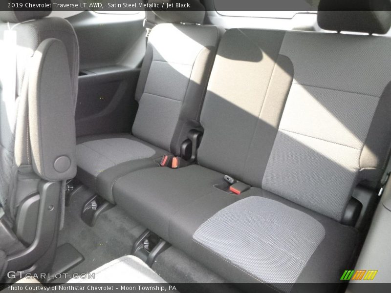 Satin Steel Metallic / Jet Black 2019 Chevrolet Traverse LT AWD