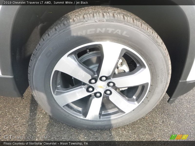 Summit White / Jet Black 2019 Chevrolet Traverse LT AWD