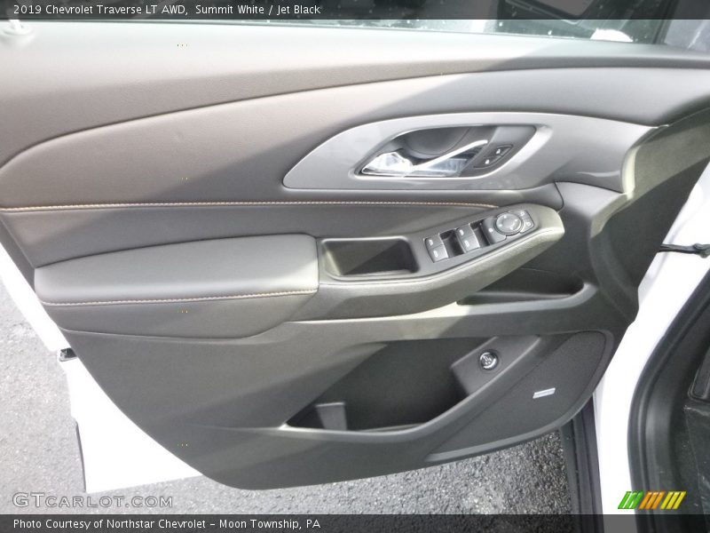 Summit White / Jet Black 2019 Chevrolet Traverse LT AWD