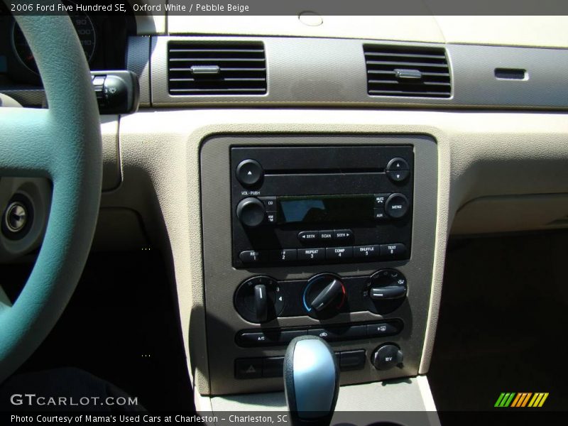 Oxford White / Pebble Beige 2006 Ford Five Hundred SE