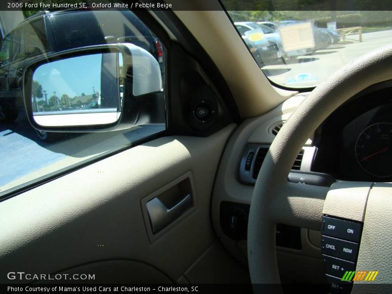 Oxford White / Pebble Beige 2006 Ford Five Hundred SE