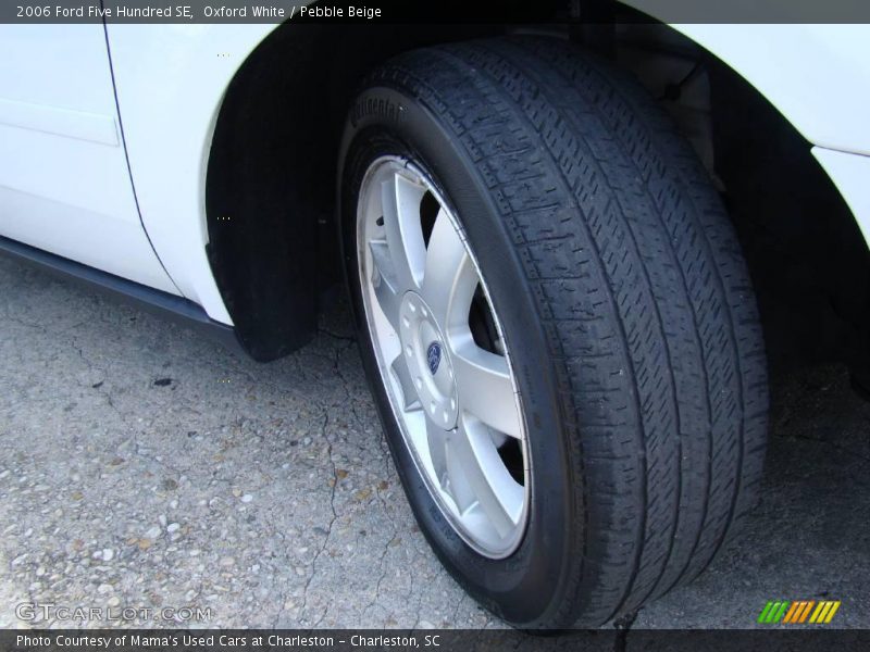 Oxford White / Pebble Beige 2006 Ford Five Hundred SE