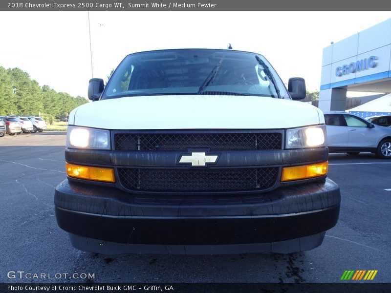 Summit White / Medium Pewter 2018 Chevrolet Express 2500 Cargo WT
