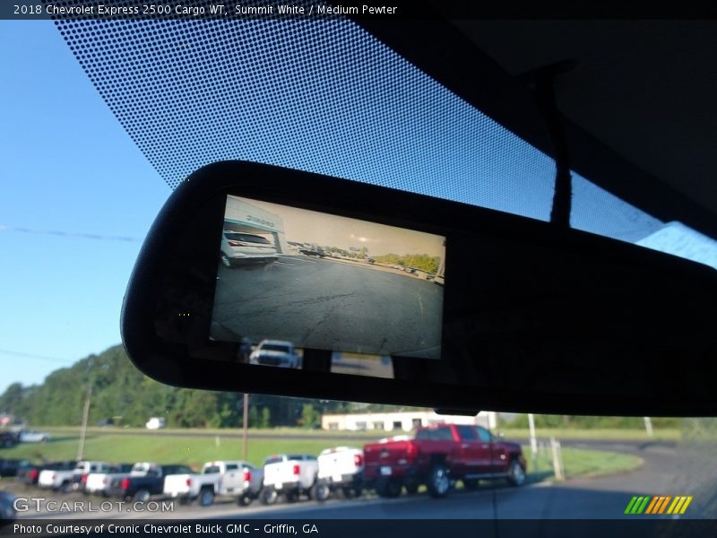 Summit White / Medium Pewter 2018 Chevrolet Express 2500 Cargo WT
