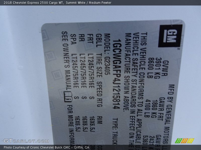 Summit White / Medium Pewter 2018 Chevrolet Express 2500 Cargo WT