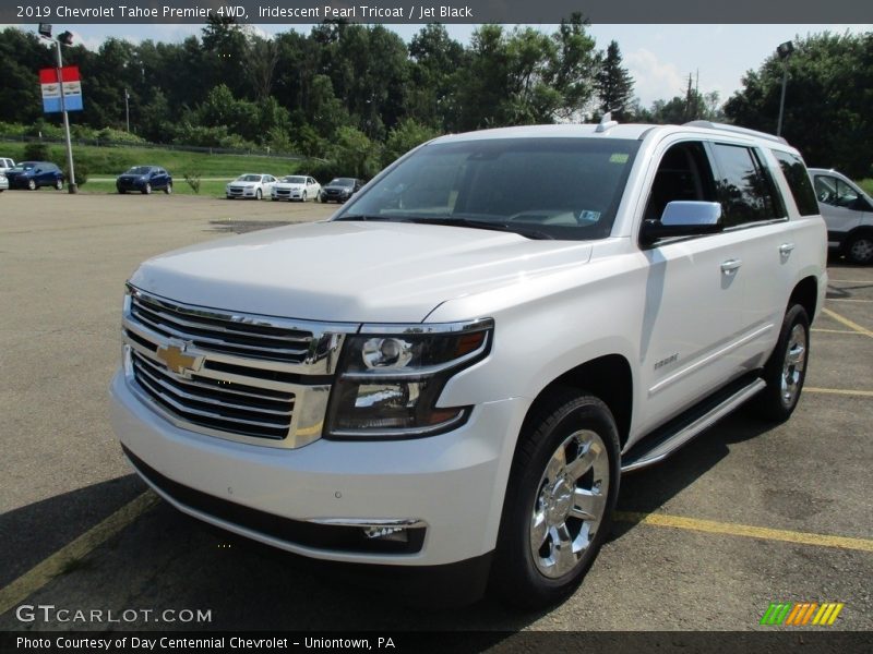 Front 3/4 View of 2019 Tahoe Premier 4WD