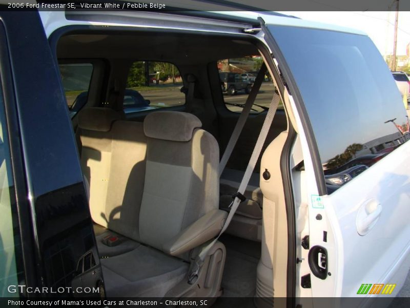 Vibrant White / Pebble Beige 2006 Ford Freestar SE