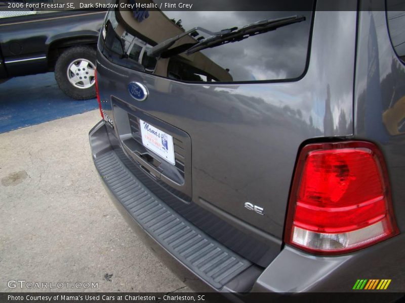 Dark Shadow Grey Metallic / Flint Grey 2006 Ford Freestar SE