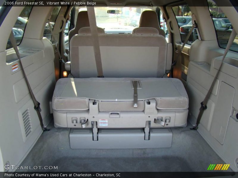 Vibrant White / Pebble Beige 2006 Ford Freestar SE