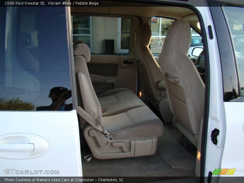 Vibrant White / Pebble Beige 2006 Ford Freestar SE