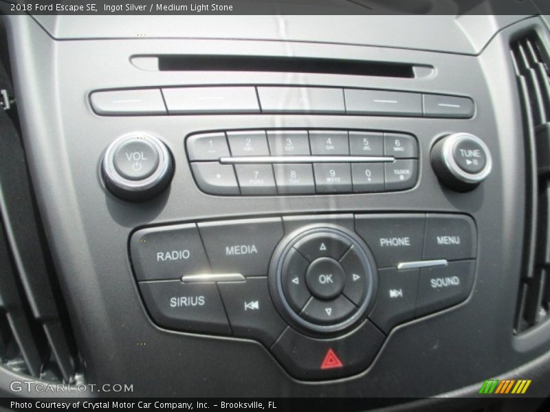 Ingot Silver / Medium Light Stone 2018 Ford Escape SE