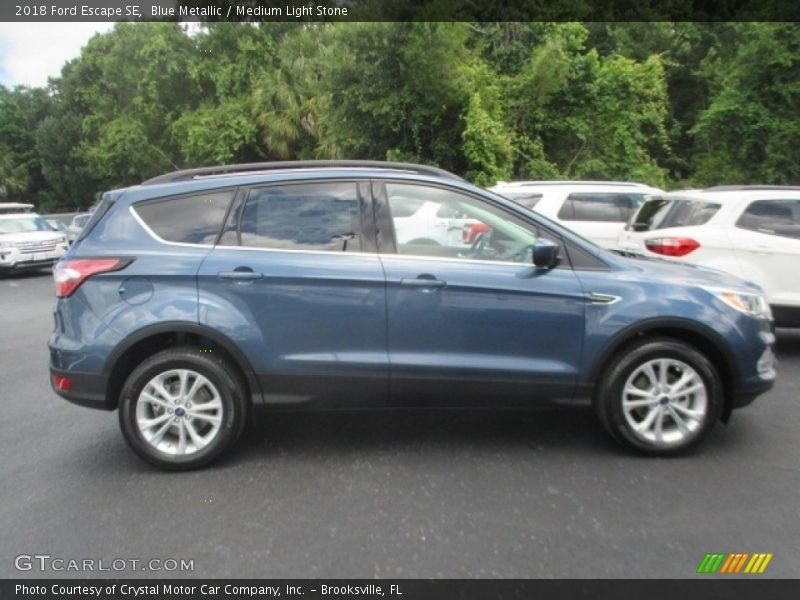 Blue Metallic / Medium Light Stone 2018 Ford Escape SE