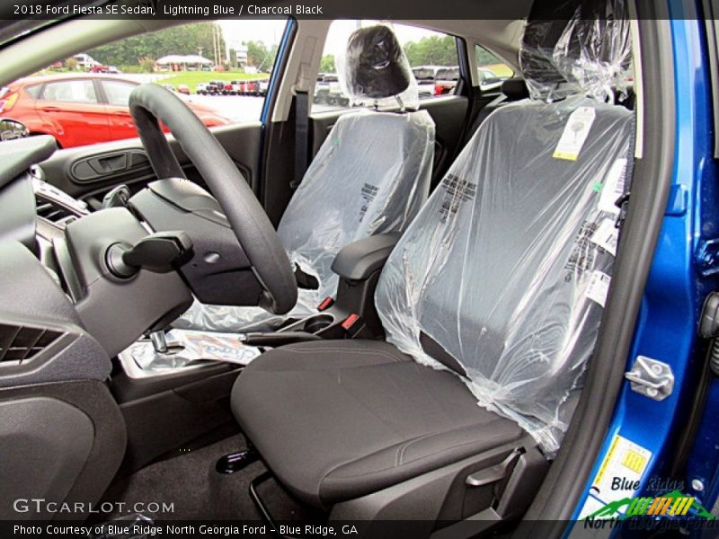 Lightning Blue / Charcoal Black 2018 Ford Fiesta SE Sedan