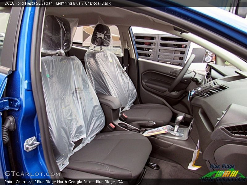Lightning Blue / Charcoal Black 2018 Ford Fiesta SE Sedan