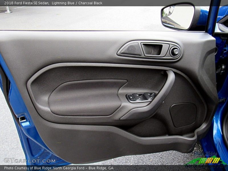 Lightning Blue / Charcoal Black 2018 Ford Fiesta SE Sedan