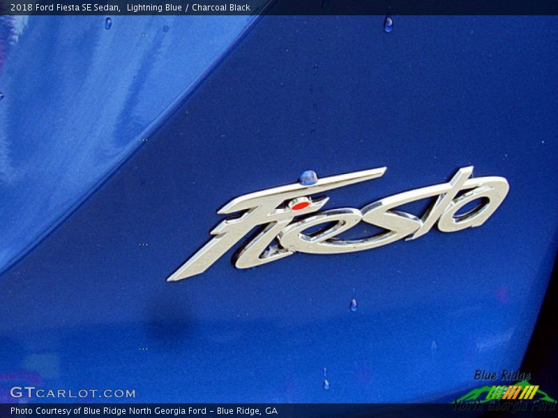 Lightning Blue / Charcoal Black 2018 Ford Fiesta SE Sedan