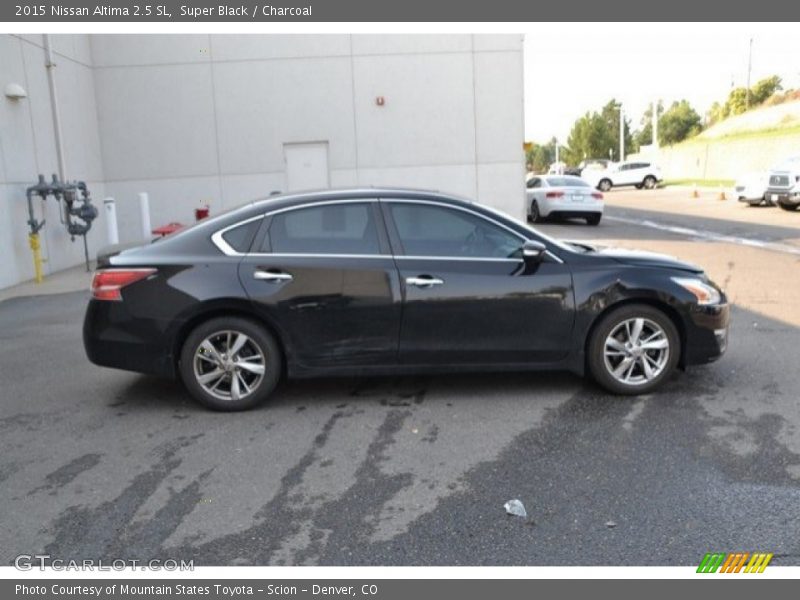 Super Black / Charcoal 2015 Nissan Altima 2.5 SL