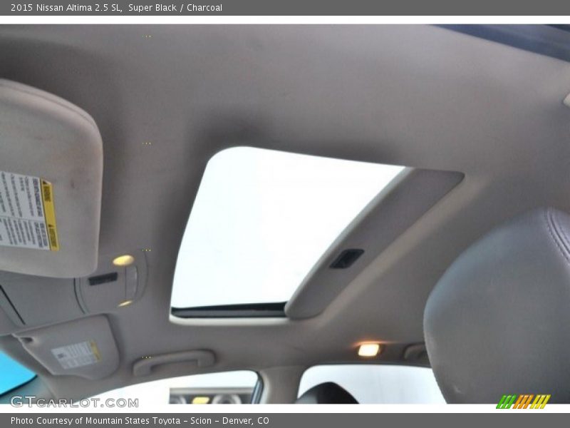 Super Black / Charcoal 2015 Nissan Altima 2.5 SL
