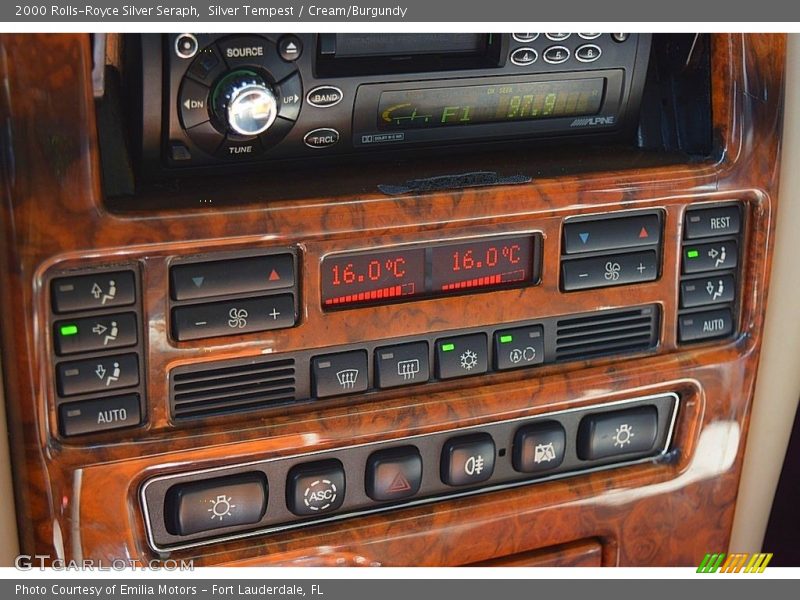 Controls of 2000 Silver Seraph 