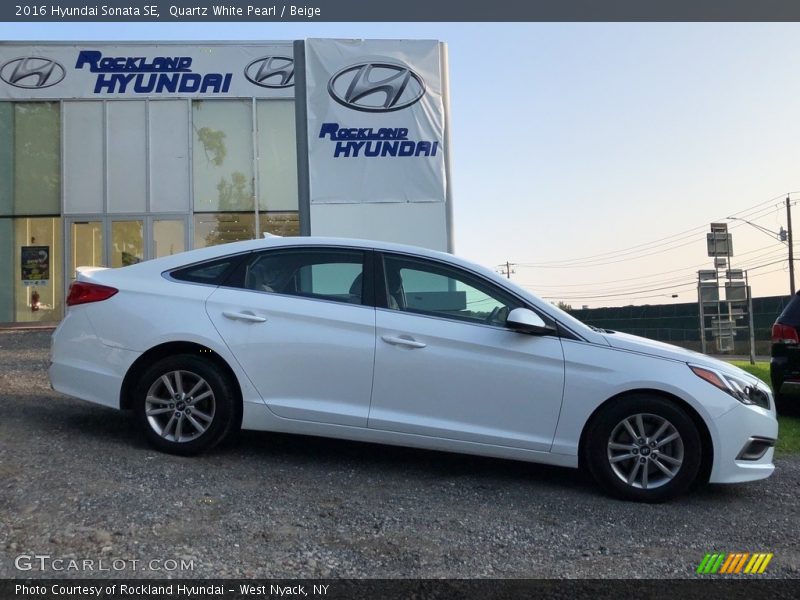 Quartz White Pearl / Beige 2016 Hyundai Sonata SE