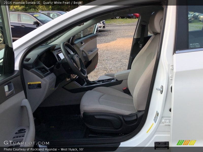 Quartz White Pearl / Beige 2016 Hyundai Sonata SE