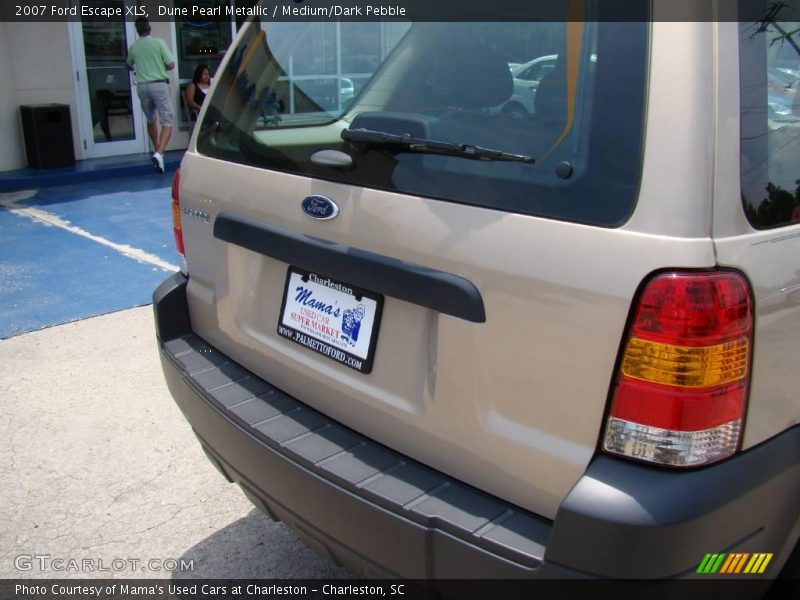 Dune Pearl Metallic / Medium/Dark Pebble 2007 Ford Escape XLS