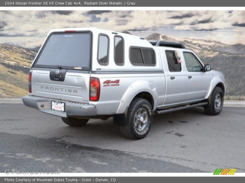 Radiant Silver Metallic / Gray 2004 Nissan Frontier XE V6 Crew Cab 4x4