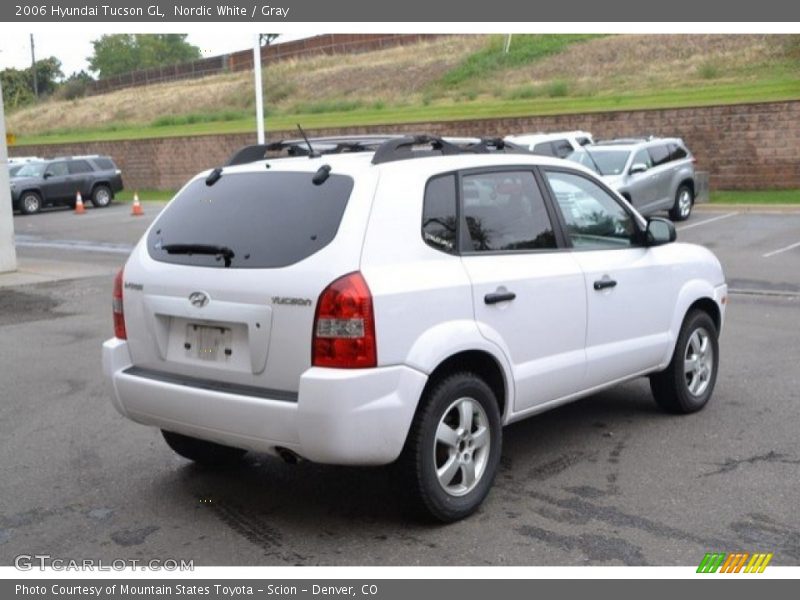 Nordic White / Gray 2006 Hyundai Tucson GL