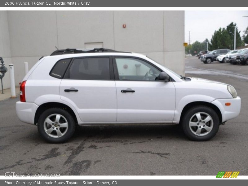 Nordic White / Gray 2006 Hyundai Tucson GL