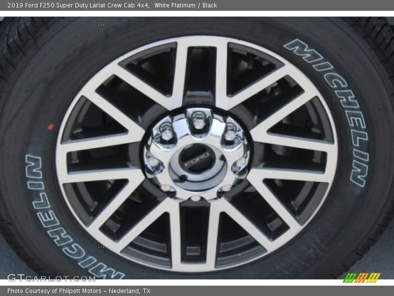 White Platinum / Black 2019 Ford F250 Super Duty Lariat Crew Cab 4x4