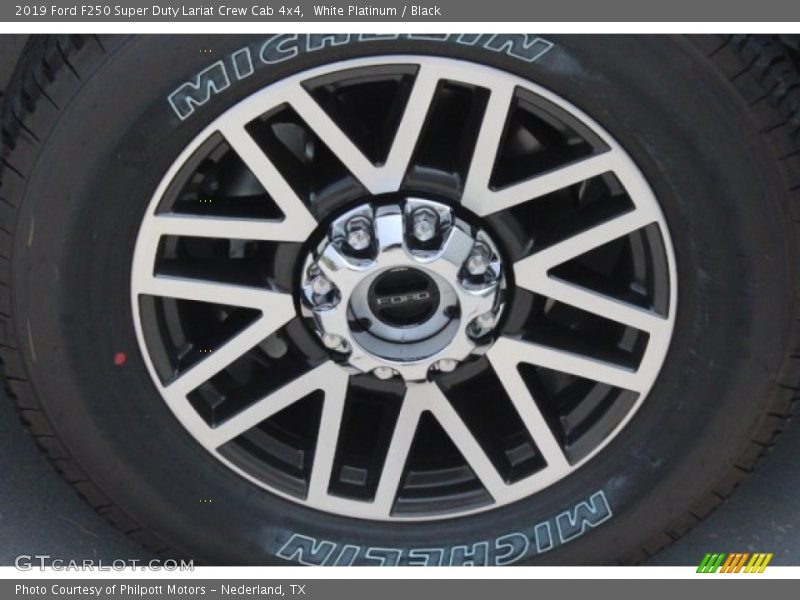 White Platinum / Black 2019 Ford F250 Super Duty Lariat Crew Cab 4x4
