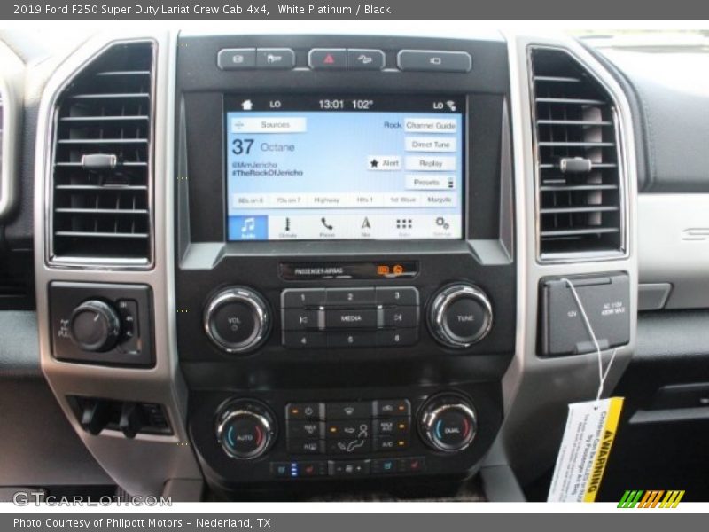 White Platinum / Black 2019 Ford F250 Super Duty Lariat Crew Cab 4x4