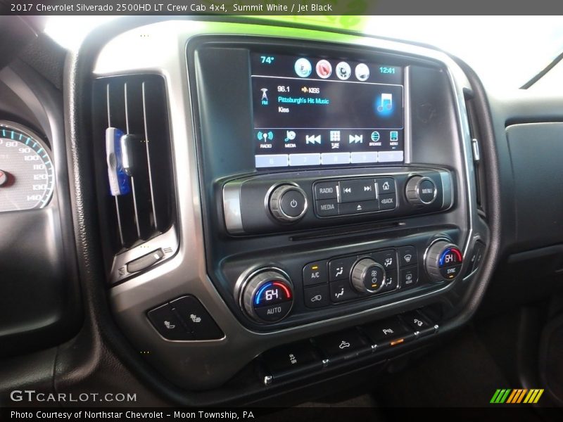 Summit White / Jet Black 2017 Chevrolet Silverado 2500HD LT Crew Cab 4x4