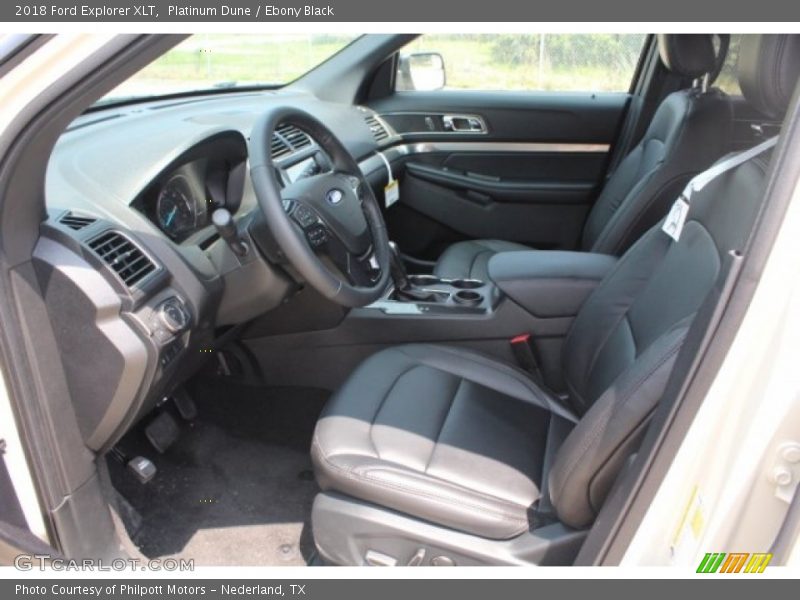 Platinum Dune / Ebony Black 2018 Ford Explorer XLT