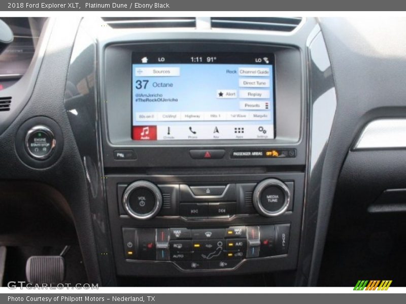 Platinum Dune / Ebony Black 2018 Ford Explorer XLT